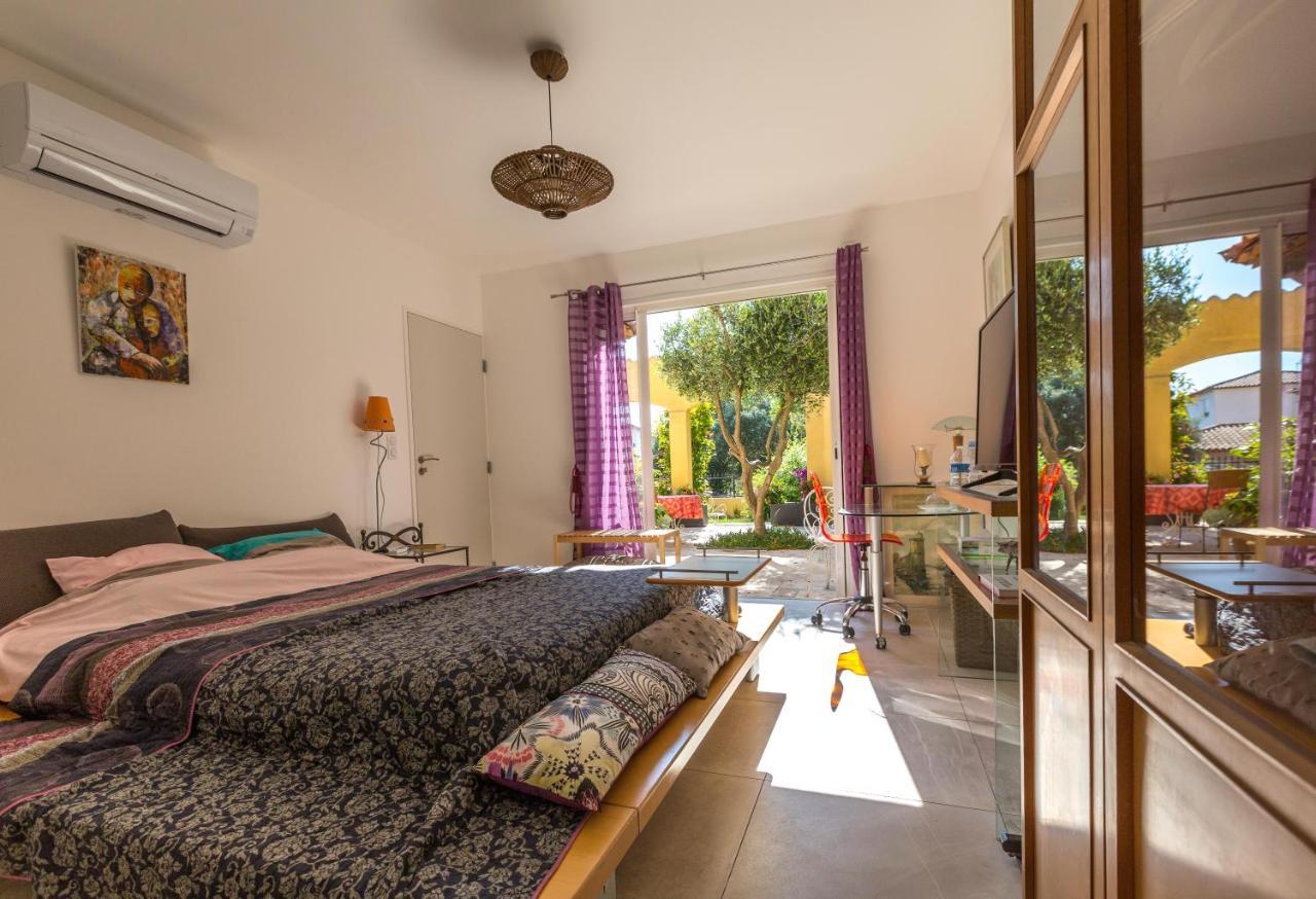 Villa De La Terre Blanche Sanary-sur-Mer Buitenkant foto